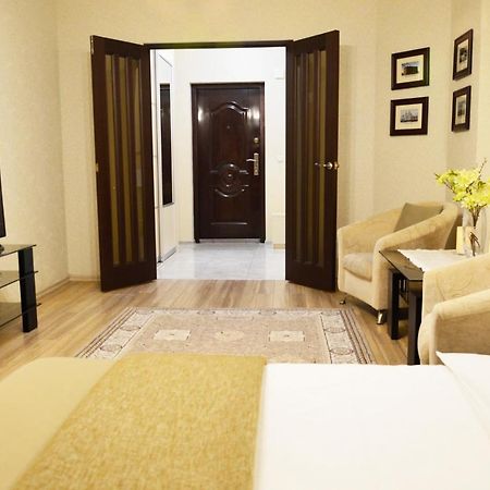 Comfort Apartments - Beautiful Suite By The Park Grodno Buitenkant foto