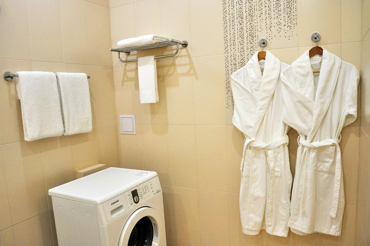 Comfort Apartments - Beautiful Suite By The Park Grodno Buitenkant foto