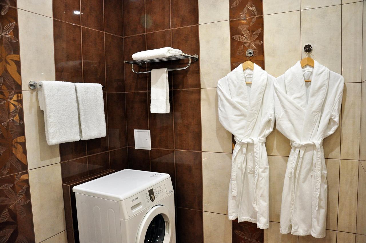 Comfort Apartments - Beautiful Suite By The Park Grodno Buitenkant foto