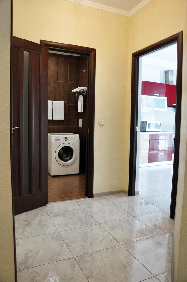 Comfort Apartments - Beautiful Suite By The Park Grodno Buitenkant foto