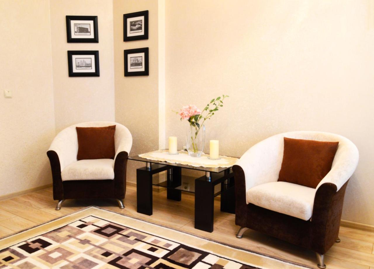 Comfort Apartments - Beautiful Suite By The Park Grodno Buitenkant foto